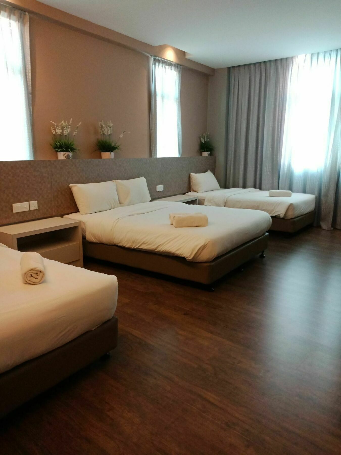 Hotel Lemon 8 Boutique @ 3*